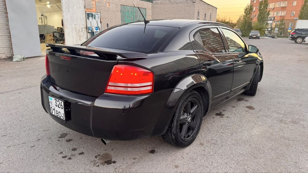 Продам срочно dodge avenger 2007 года обьем 3,5