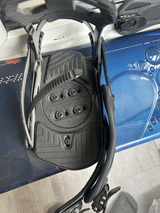 Продам комплект для сноуборда