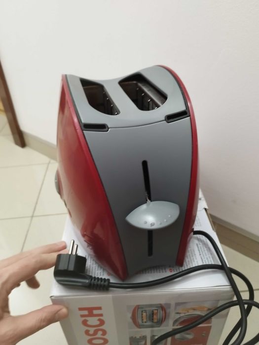 тостер Bosch- червен