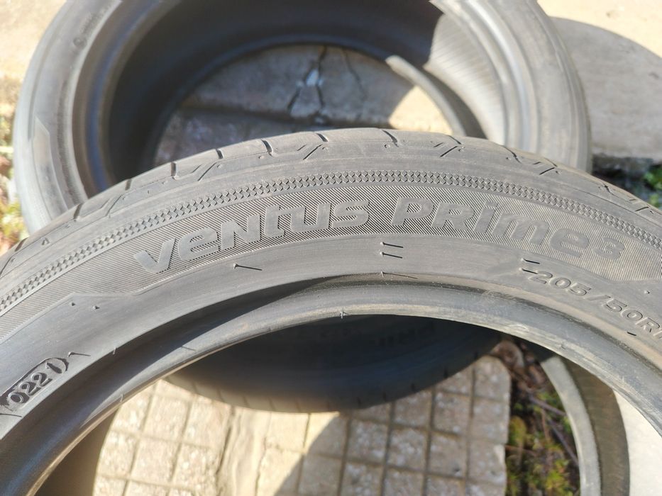 Гуми два броя 205/50/17