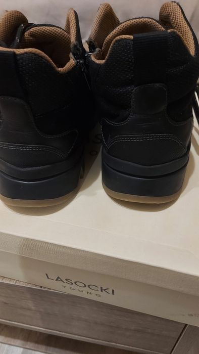 Боти 38 номер Нови