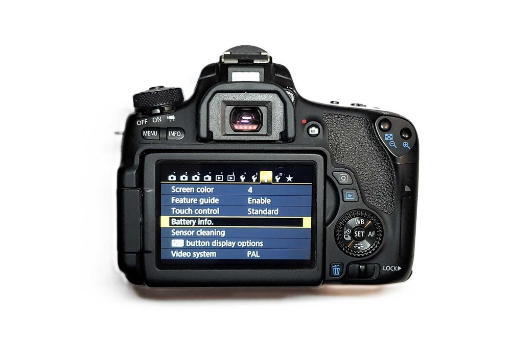 aparat foto DSLR Canon 760D