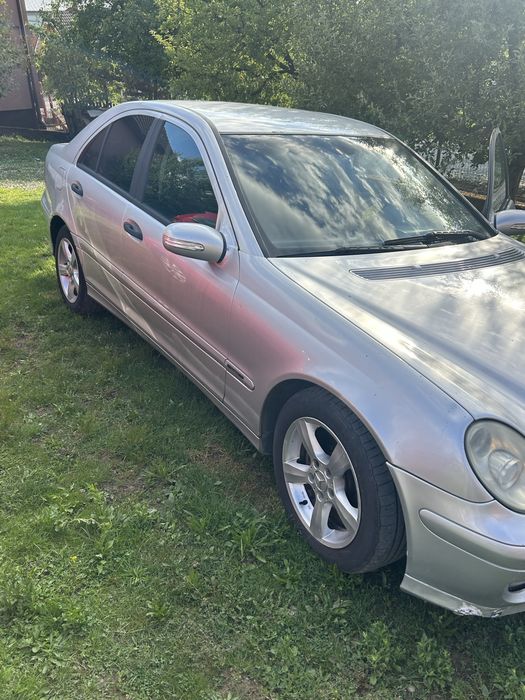 MERCEDES-BENZ C-Class 2004 — imagine 5
