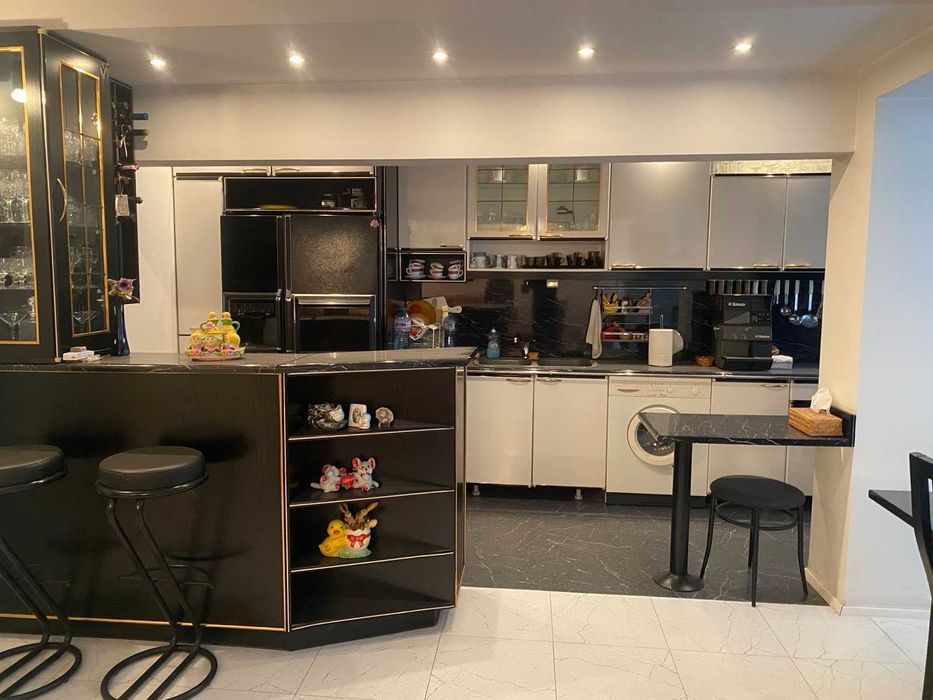 МНОГОСТАЕН 125 кв.м., град Карлово