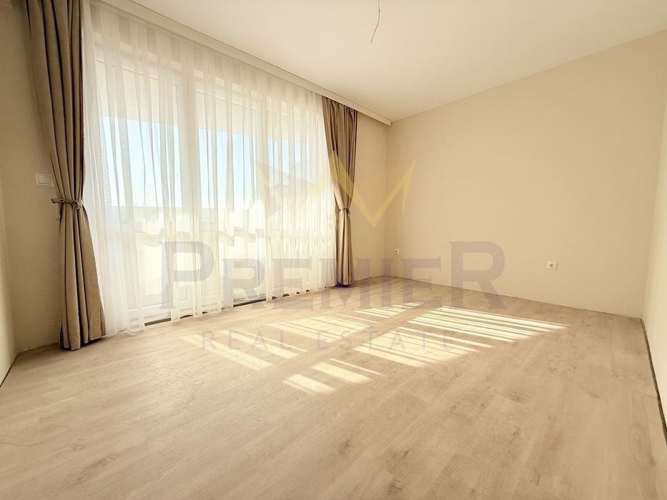 Продава се Тристаен апартамент в Варна, Погреби - 76 кв.м за 933 €/кв.м - Снимка #1