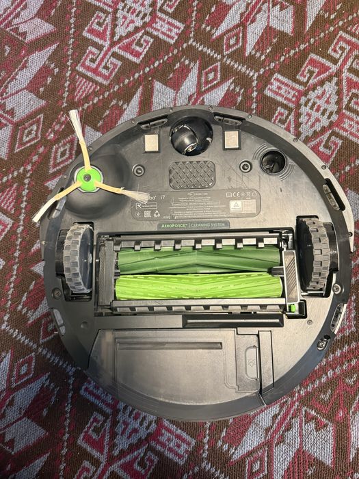 Прахосмукачка робот iRobot Roomba i7