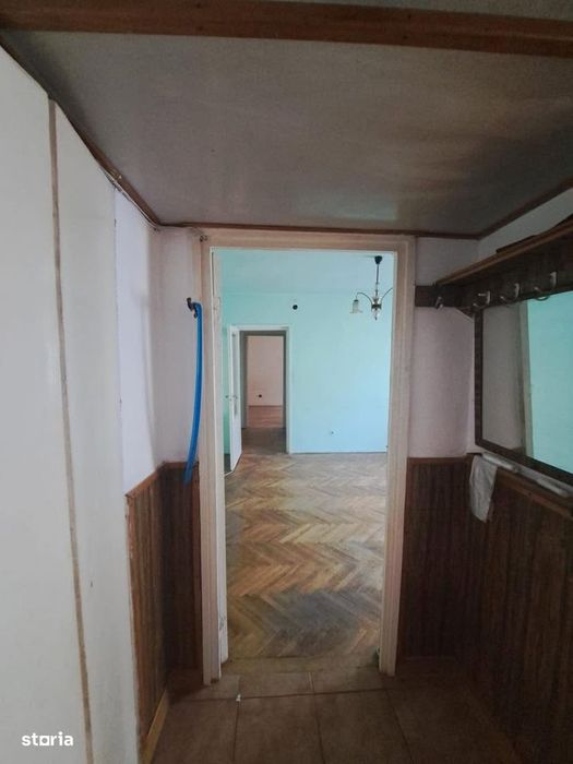 Apartament 2 camere , Aleea Clabucet , et. 2 50 mp , 58.000 euro neg.