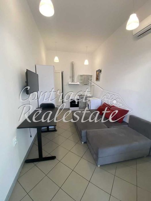 Едностаен Обзаведен Погребите !