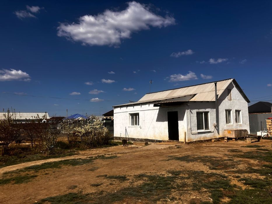 Продается времянка и недостроенный дом в Томарлы.