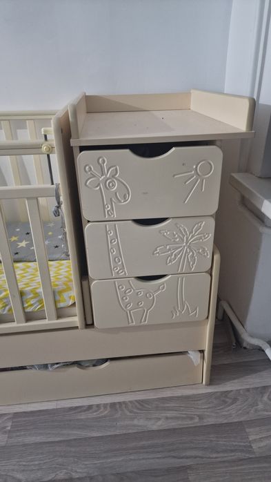 Отдам кроватку даром