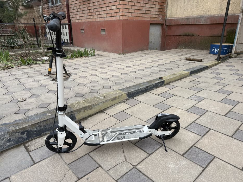 Продается самокат отличный