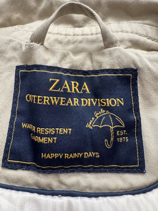 Trench Zara 128 cm
