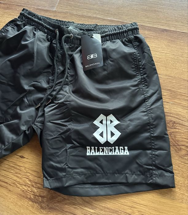Мъжки,шушлекови,черни шорти Balenciaga с вътрешна мрежеста подплата