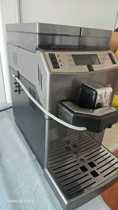 Саеко Lirika 1850W, 15 bar, Керамична мелачка