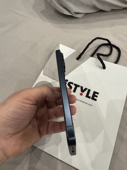 Iphone 15 pro max 2 броя 256 GB BLACK и Iphone 15 pro max 256 GB BLUE