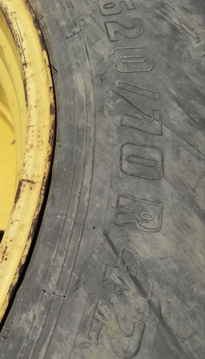 Шины с дисками для трактора John Deere
