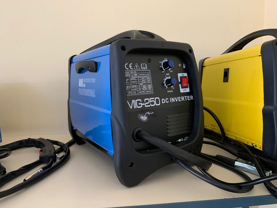 Телоподаващ MIG/CO2 - 250А INVERTER-инверторен апарат