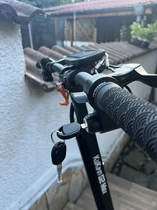 Електрическа тротинетка Kukirin G2 MAX 2025, с Гаранция