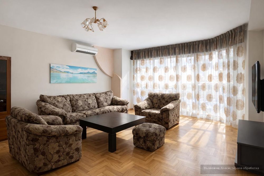 Дава се под наем Тристаен апартамент в Пловдив, Кършияка - 110 кв.м за 598.23 € - Снимка #1