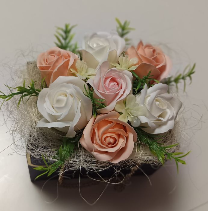 Кошнички със сапунени цветя