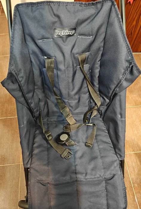 Cărucior copii pliabil tip umbrela Peg Perego