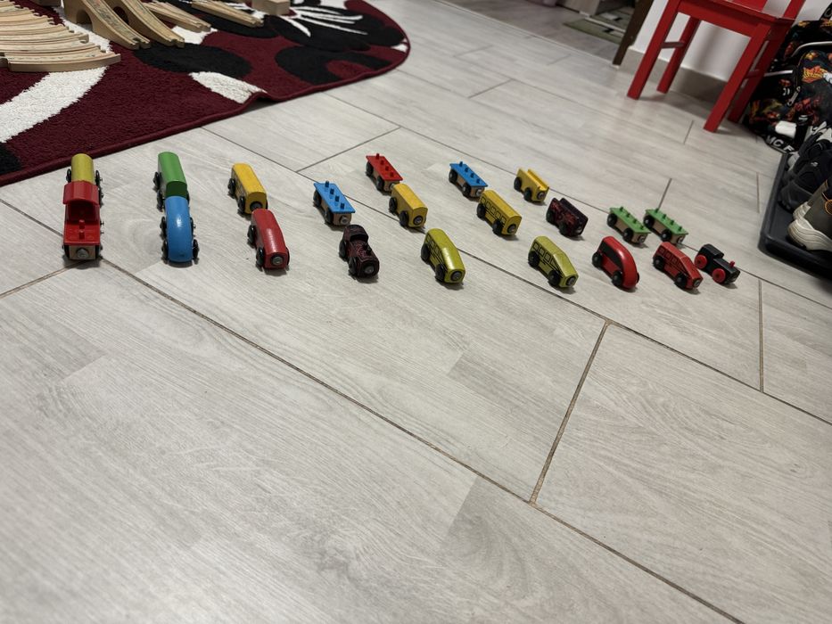 trenuri din lemn Ikea
