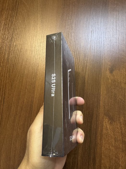s 25 ultra новый в упаковке