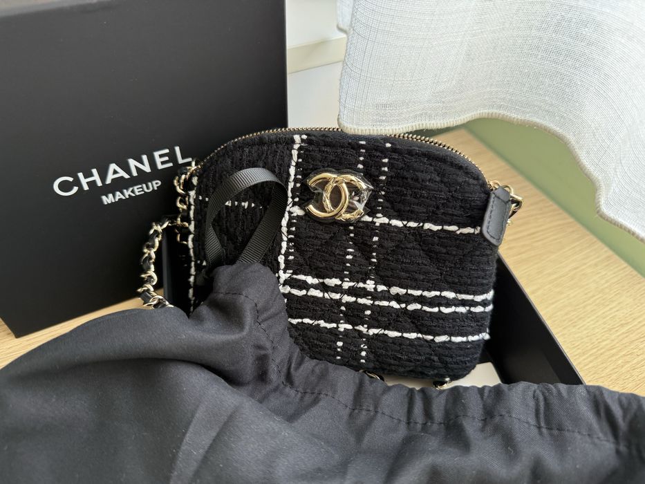 Chanel make up чанта