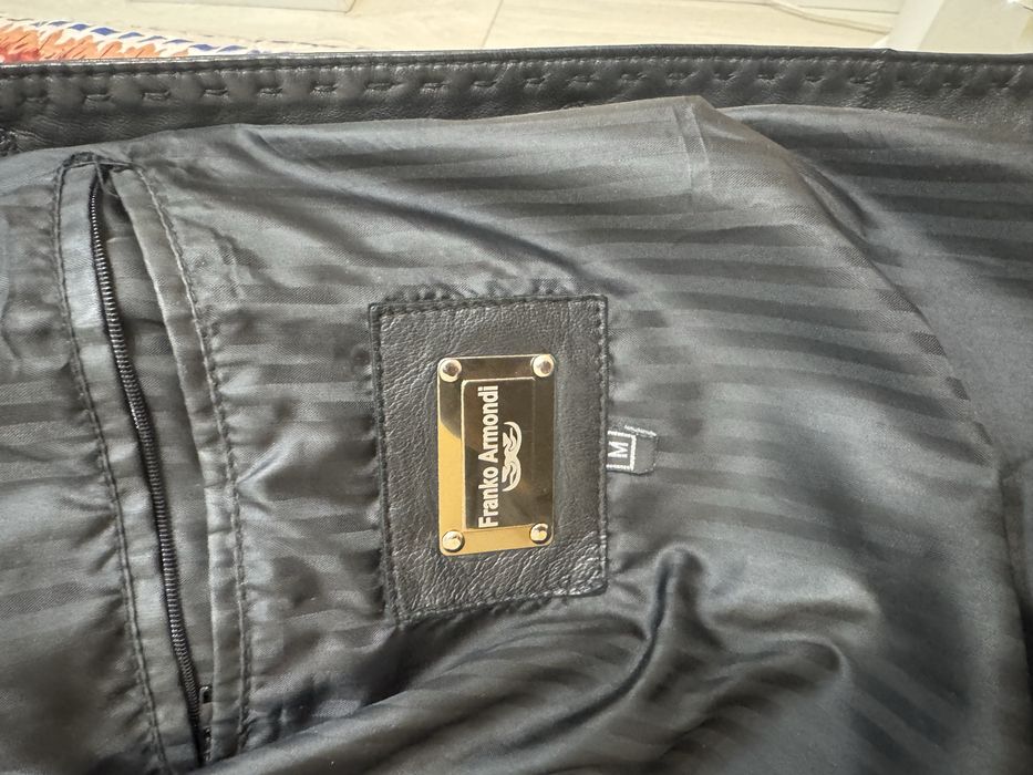 Продам кожаную куртку