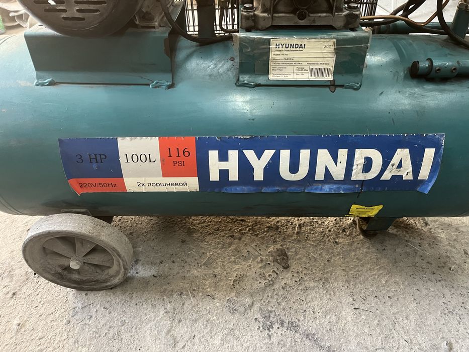 Компрессор на 100 л