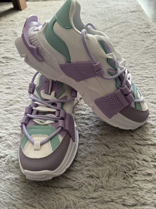 Дамски маратонки KARMA