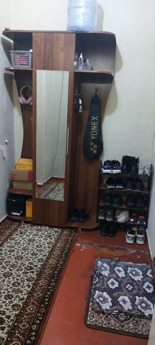 Uy mebelari sotiladi