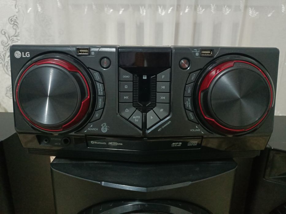 LG CJ 45 Музыкальный центр.