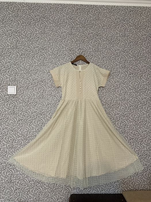 Продам платье состояние нового