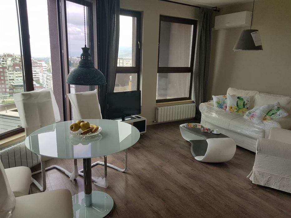 Продава се Двустаен апартамент в София, Младост 4 - 55 кв.м за 12 €/кв.м - Снимка #1