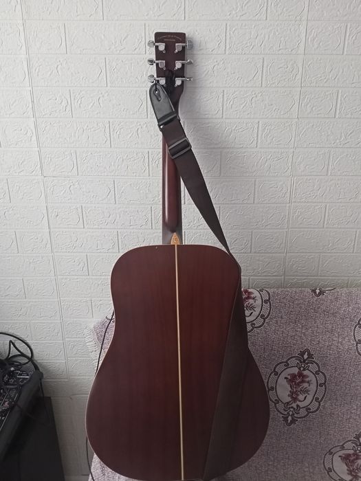 Гитара акустическая со звукоснимателем