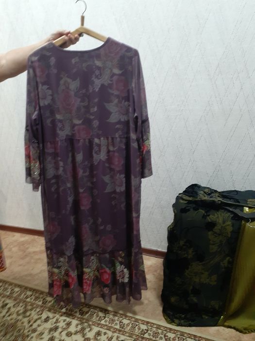 Продам платья женские