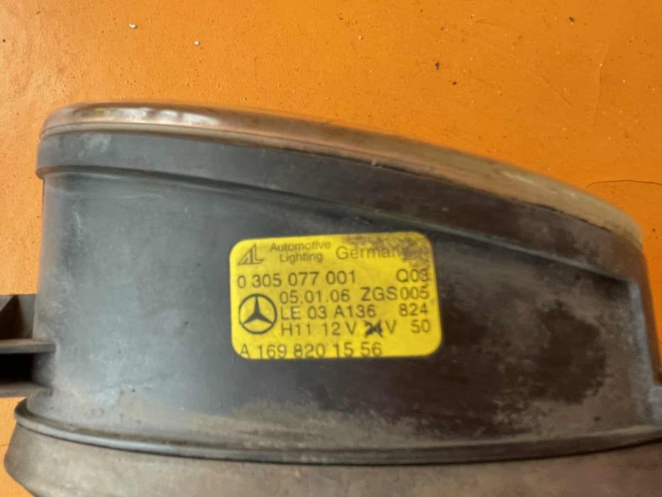 Mercedes W251 R class W164 ML X164 GL W216 CL W219 CLS ляв халоген