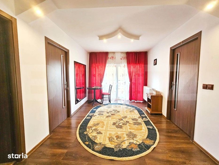 Apartament cu  10 camere, 200 mp, ideal pentru firma cu angajati, zona