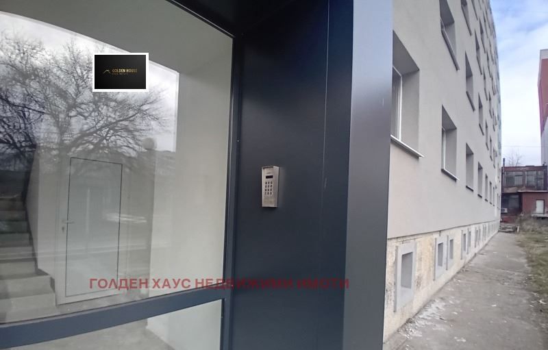 Продава се Двустаен апартамент в Перник, Изток - 61 кв.м за 880 €/кв.м - Снимка #9