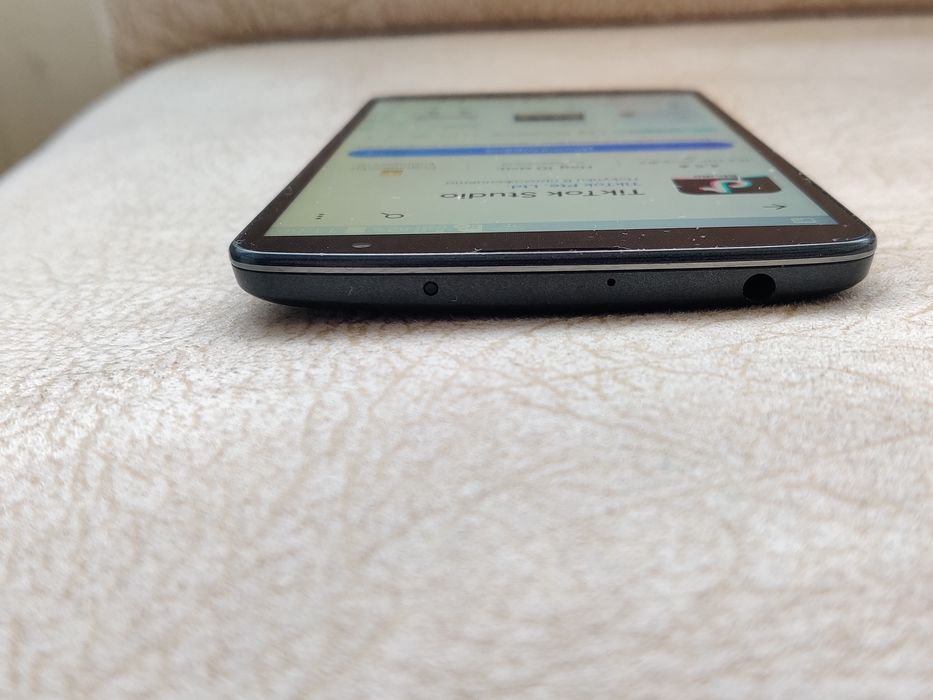 Телефон LG G pro 2