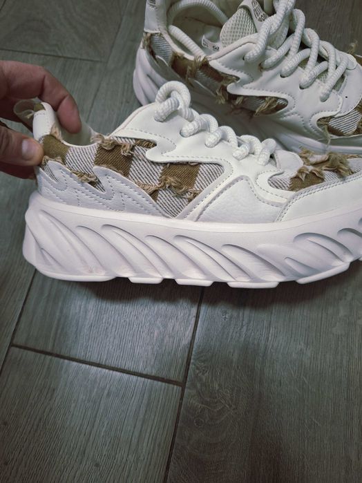 Adidașii platforma Capitalism mărimea 37 stare foarte bună