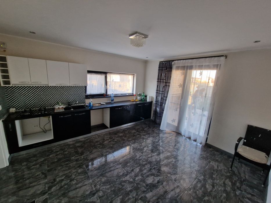 Închiriez vila la Sacalaz in cartier Europa - proprietar