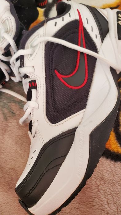 Nike Air Monarch lV.