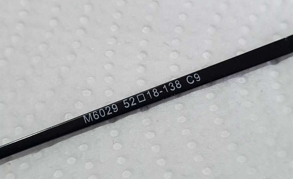 2 perechi de ochelari + 2 etuiuri