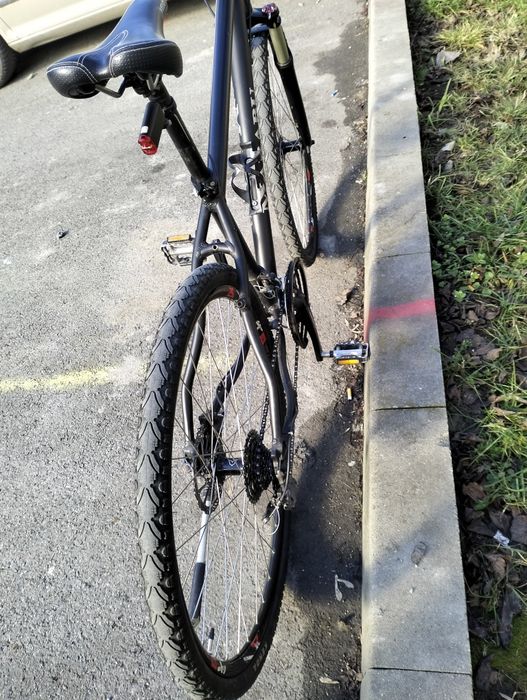 Bicicleta de 28 cadru 46 cm