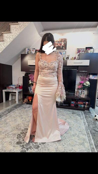 Rochie de ocazie purtata o singura data