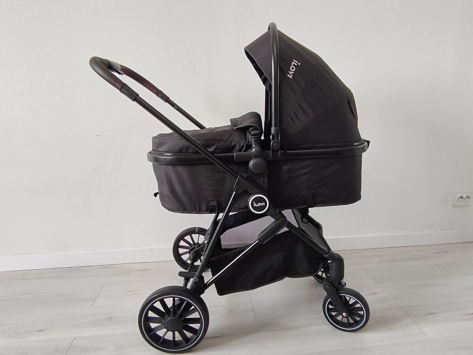 Продам коляску трансформер ilovi с матрасом
