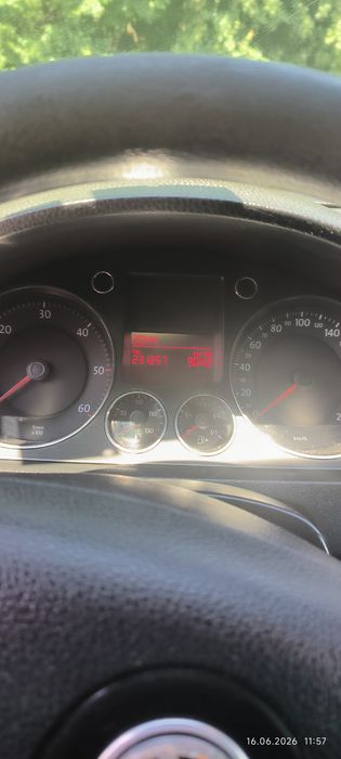 WV.Passat 1.9 tdi  2008