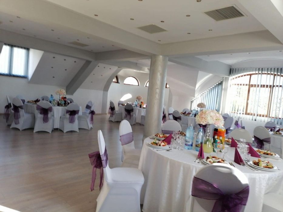 Afacere la cheie sala de evenimete restaurant